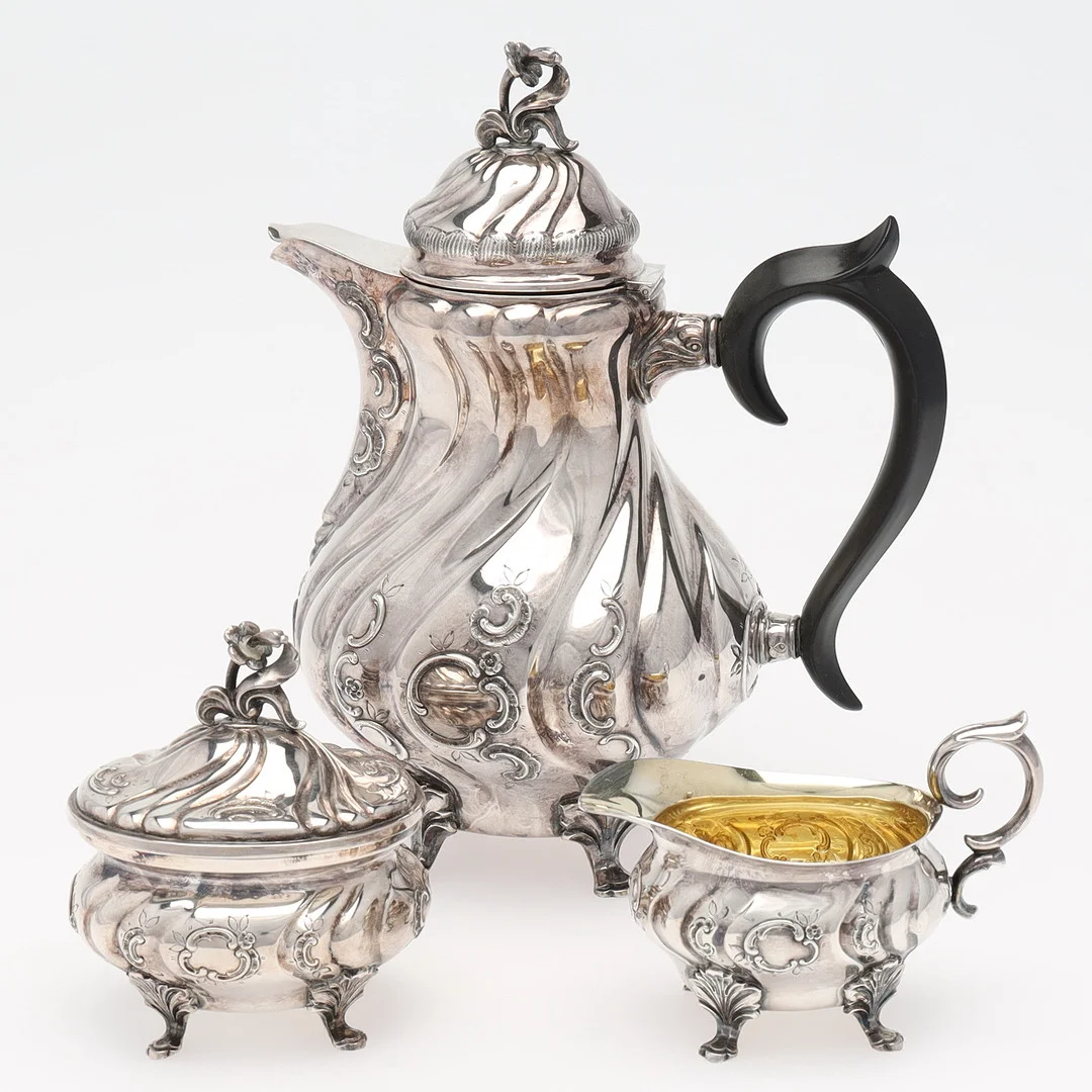 KAFFESERVIS, sterling silver, 3 delar, CG Hallberg, Stockholm, 1960-tal, vikt 861 gram. — Silver — Auktionsmagasinet Vänersborg