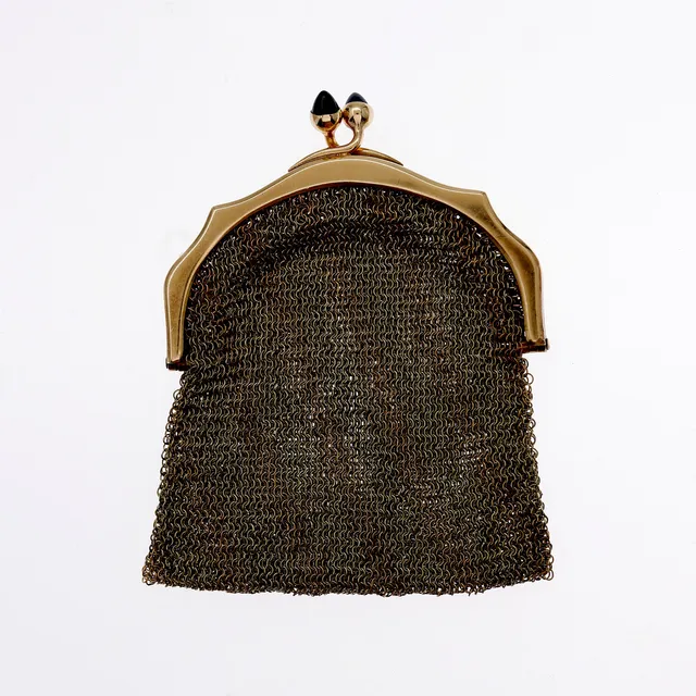Gold mesh purse, first half of the 20th Century.