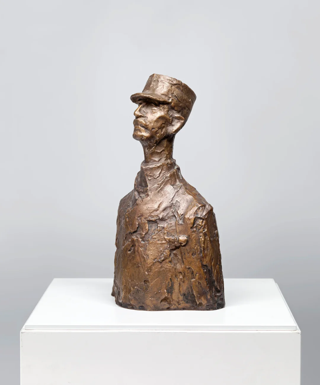 Aas, Nils — "Haakon VII" — Kunst/Skulptur — Blomqvist