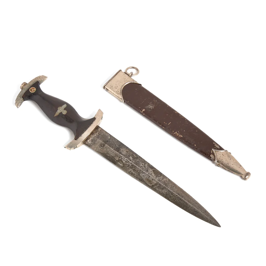 Paradedolk — Paradedolk — Gjenstand/Våpen og militaria — Blomqvist