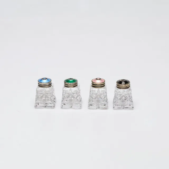 SALT och PEPPARKAR, 4 st, glas, silver och emalj, Norge.
