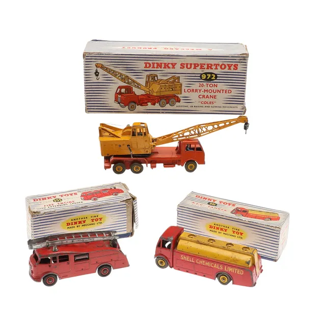 BOXED DINKY TOYS - INCLUDING AEC TANKER.