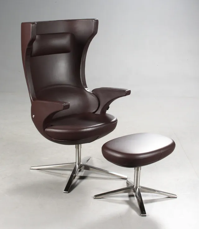 Magnus Olesen. Lænestol samt skammel, model i-SIT (2)
