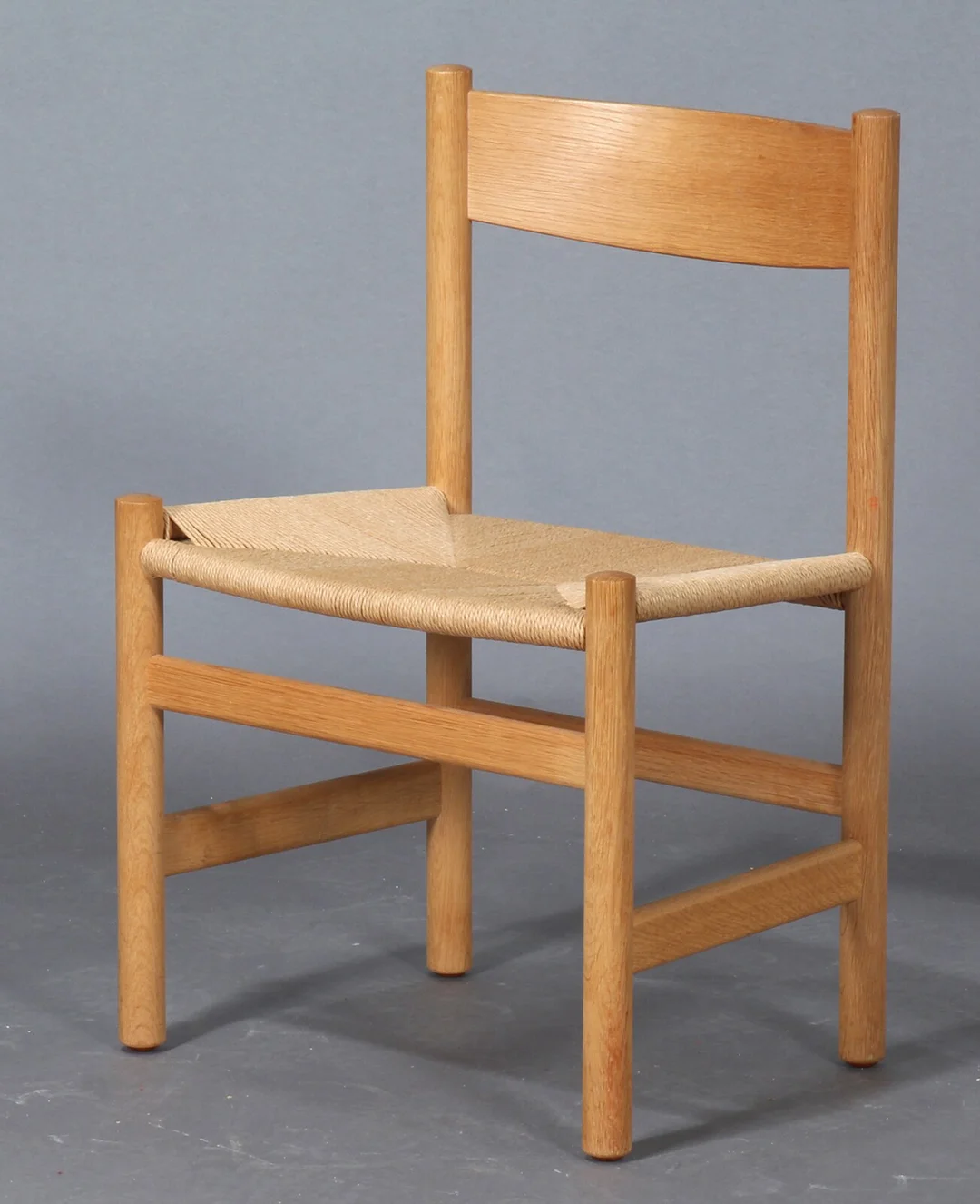 Hans J. Wegner. Stol af eg, model PP50 — Furniture/Chairs — Lauritz