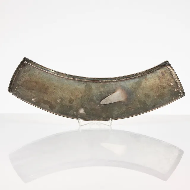 REY URBAN. Bricka, sterlingsilver, svängd form, Stockholm 1978.