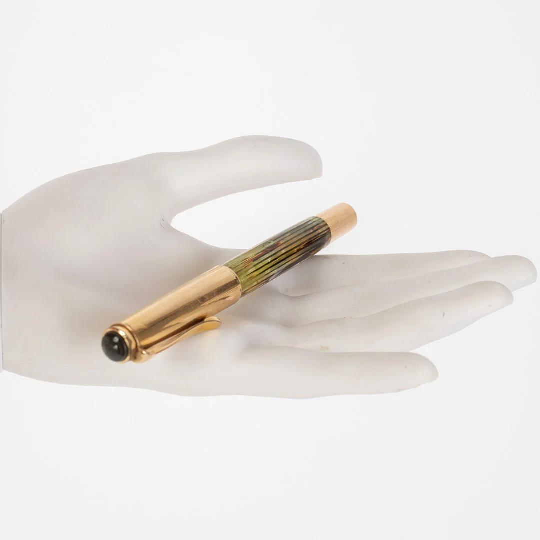 Pelikan Füllfederhalter. — Pens — Stockholms Auktionsverk Hamburg