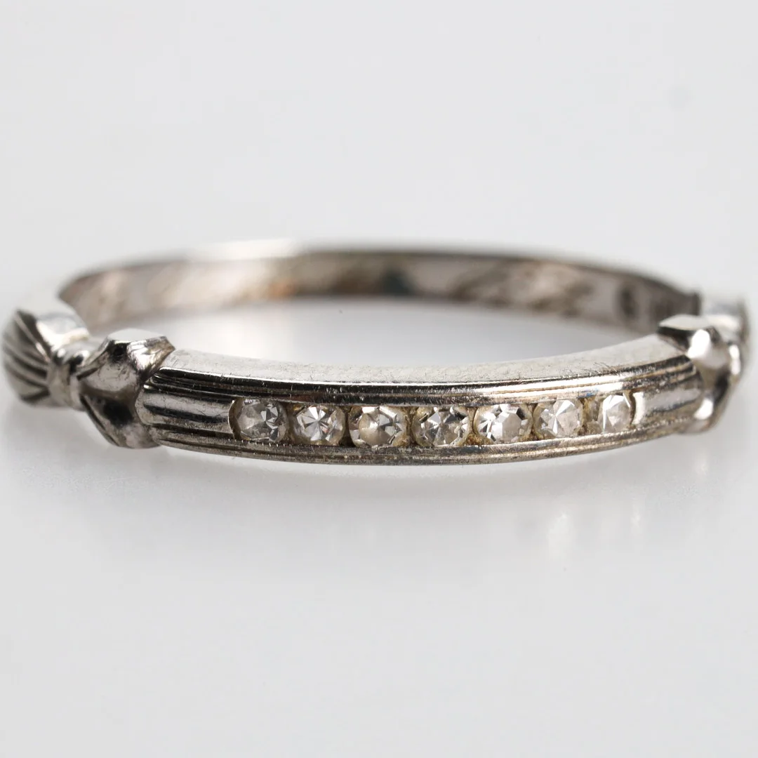 VINTAGE RING, 18K vitguld, 1935. — Rings — Stockholms Auktionsverk Helsingborg