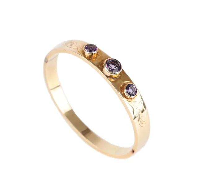Jørgen Larsen: An amethyst bangle of 14k gold. 1950s.