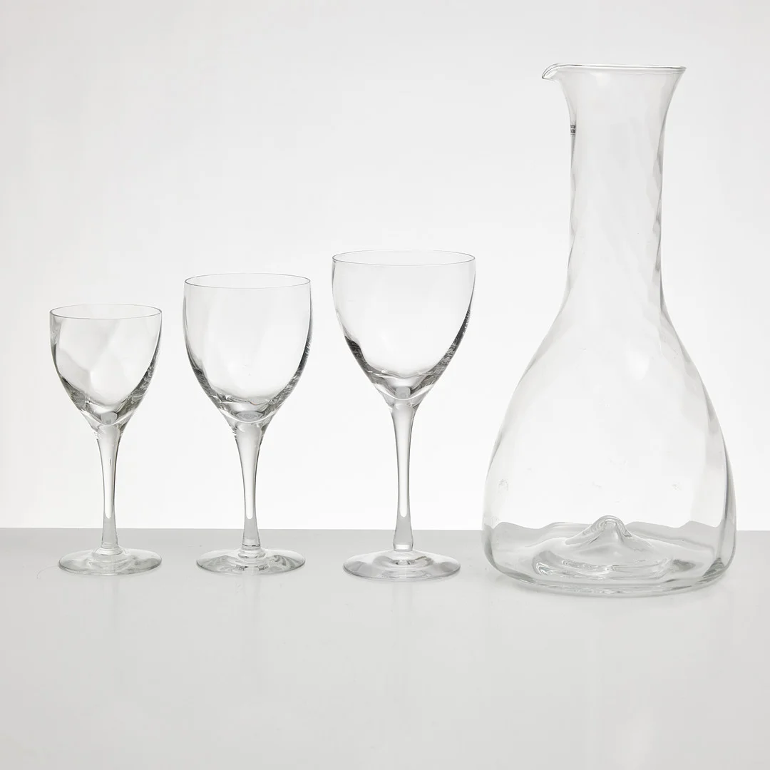 BERTIL VALLIEN. Servis "Chateau", 32 delar, Kosta Boda. — Tableware — Stockholms Auktionsverk Magasin 5