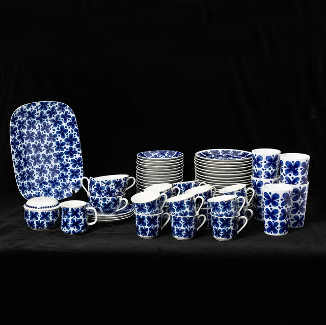MARIANNE WESTMAN. "Mon Amie" kaffe- och teservis, 42 delar, porslin, Rörstrand.