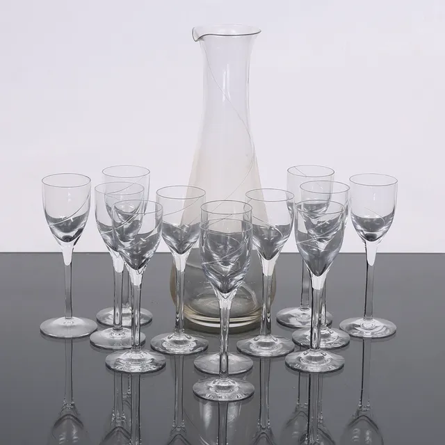 ANNA EHRNER. Snapsglas, 12 st, samt karaff, Line, Kosta Boda, 1980-tal.