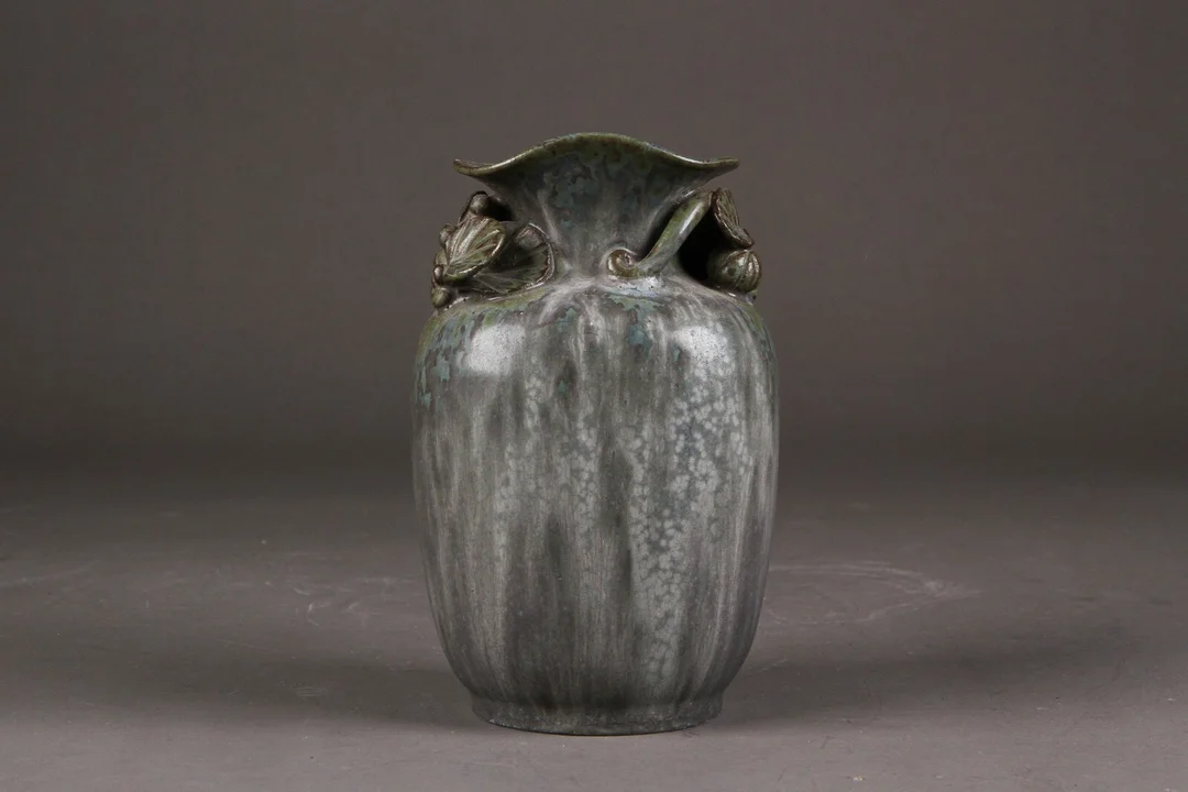 Arne Bang. Vase af stentøj — Glass, porcelain and ceramics/Vases, bowls, dishes — Lauritz