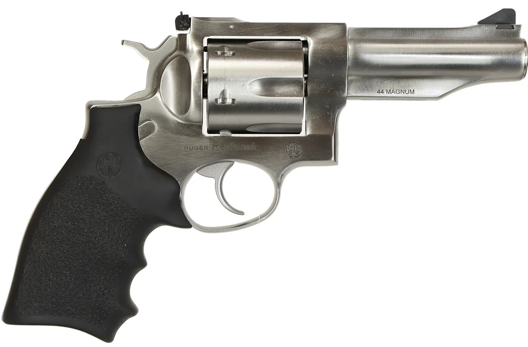 REVOLVER, fabrikat Ruger, modell Redhawk, kaliber .44 Magnum, tillv.nr 504-11700, se-nr SE3084025. — Revolvers — Walter Borg