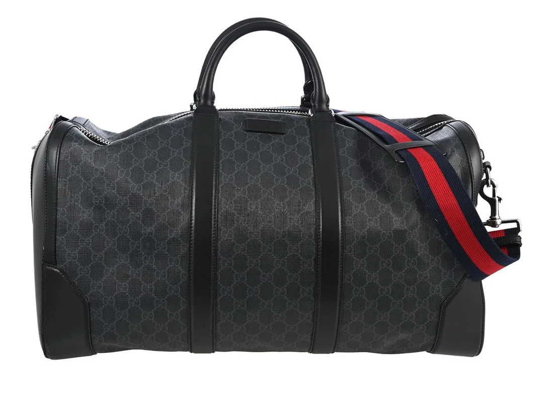 VÄSKA, GUCCI, Large Boston Duffle Bag, GG Supreme canvas, silverfärgade beslag, 50x29x27 cm, web röd/blå, avtagbar axelrem, dustbag. — Accessoarer/Väskor — Kaplans