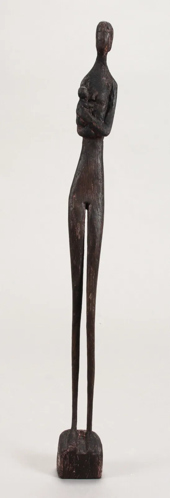Otto Pedersen. Figur af træ, kvinde med barn