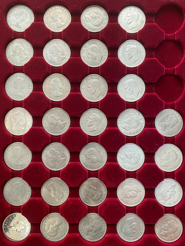 GEORGE VI AND ELIZABETH II PRE DECIMAL HALFCROWNS.