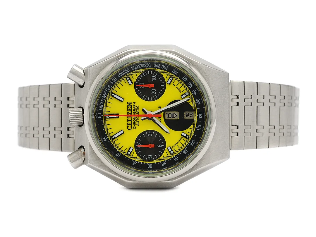 CITIZEN, s.k. "Bullhead", "Tachymeter", Cal 8110 A, Serie nr. 61001486, Boett nr. 4-901177 Y / 67-9011, kronograf, herrur, 38 x 42 mm, stål, automatisk, mineralglas, dag, datum, renoverad urtavla, skadad urtavla, originallänk, viklås, ca 1976. — Klockor/Citizen — Kaplans