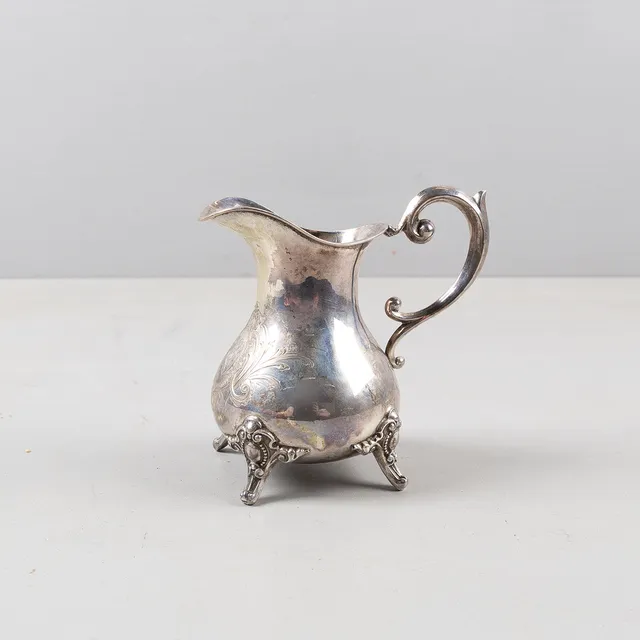 GRÄDDKANNA, rokokostil, silver, vikt ca 150 gram.
