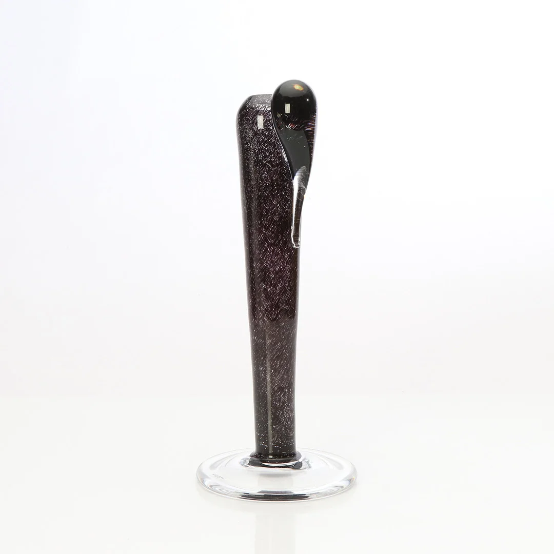 BERTIL VALLIEN. VAS. Konstglas. Signerad: Kosta Boda, Artist Coll. B. Vallien, 48943. — Art glass — Skånes Auktionsverk