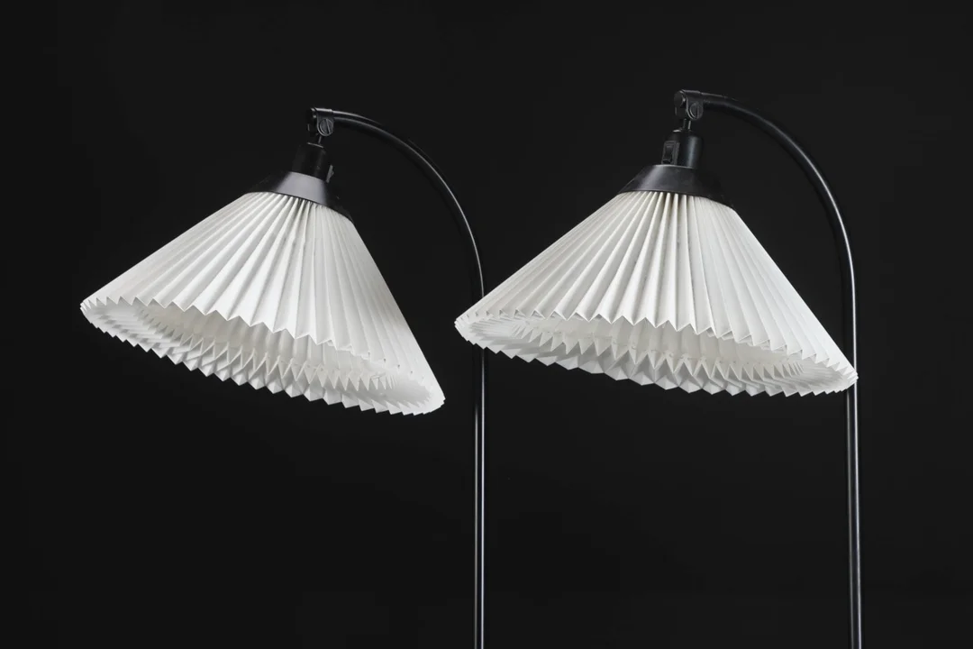 Flemming Agger for Le Klint. Gulvlamper / standerlamper (2) — Lamps and lighting/Floor lights — Lauritz