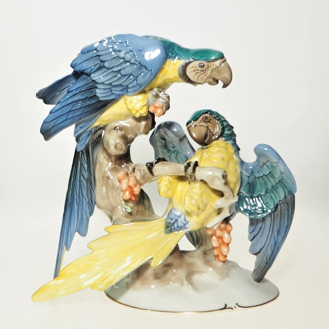 FIGURIN, porslin, Hutschenreuther, M H Fritz. — European — Lysekils Auktionsbyrå
