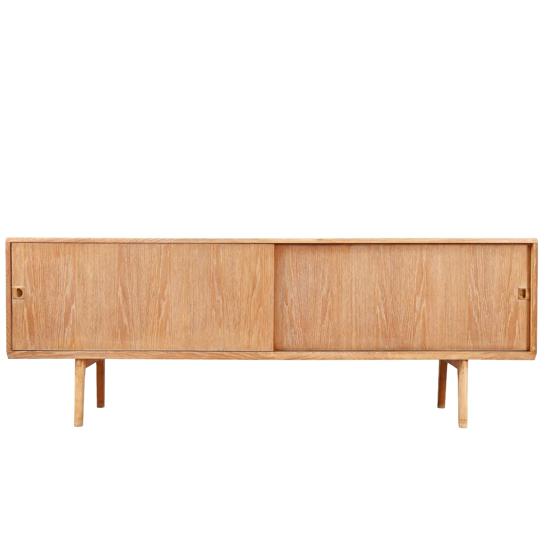 Danish furniture manufacturer: Low oak sideboard, 1970s — Furniture/Cabinets, chests of drawers — Lauritz