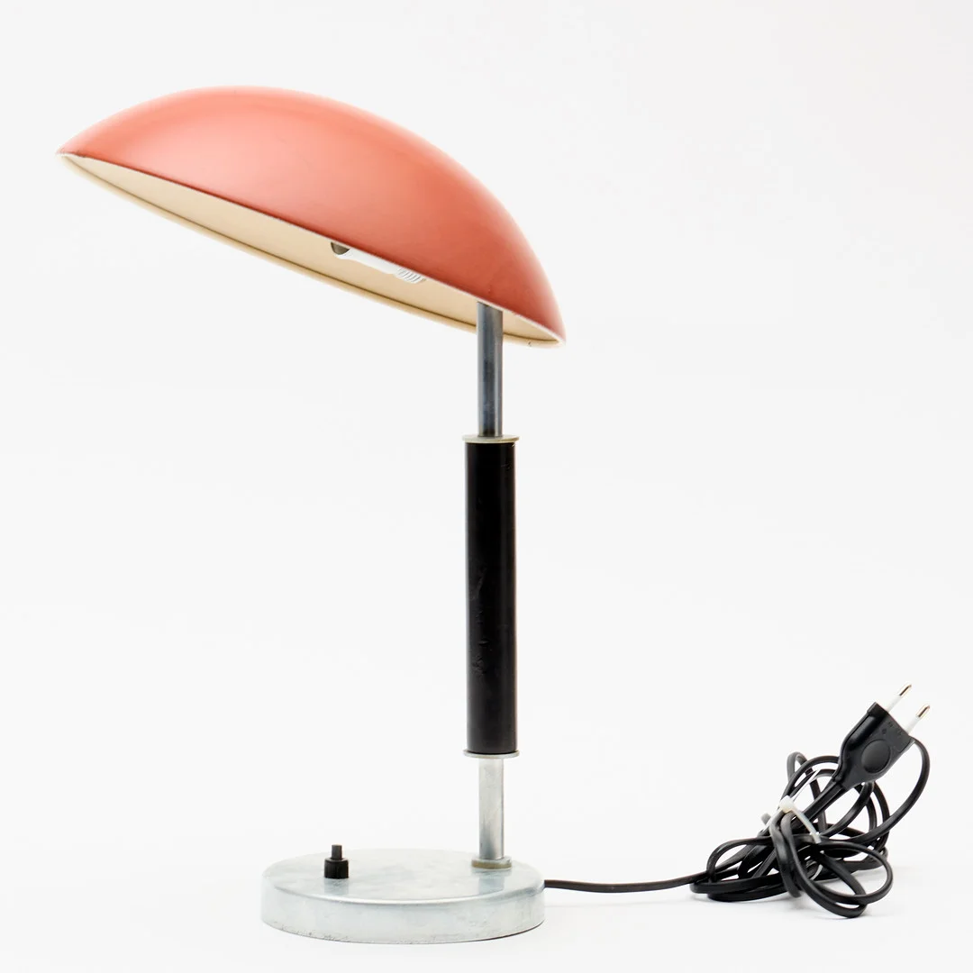 ELEKTRISKA AB CHR BERGH & CO (CEBE). Bordslampa, modellnummer 77134-1, funkis, 1930-tal. — Table Lamps — Uppsala Auktionskammare