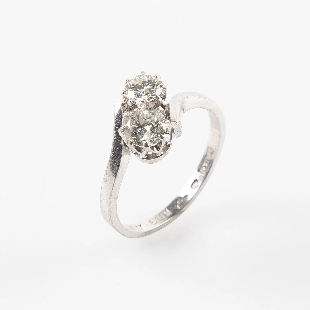 TVILLINGRING, 18K vitguld. — Rings — Stockholms Auktionsverk Helsingborg