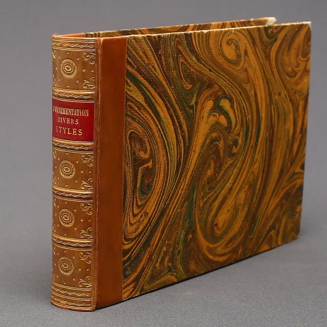 ERNEST GUILLOT, bland annat "Ornementation des Manuscrits au Moyen Age", inbundna häften, Paris, omkring 1900.