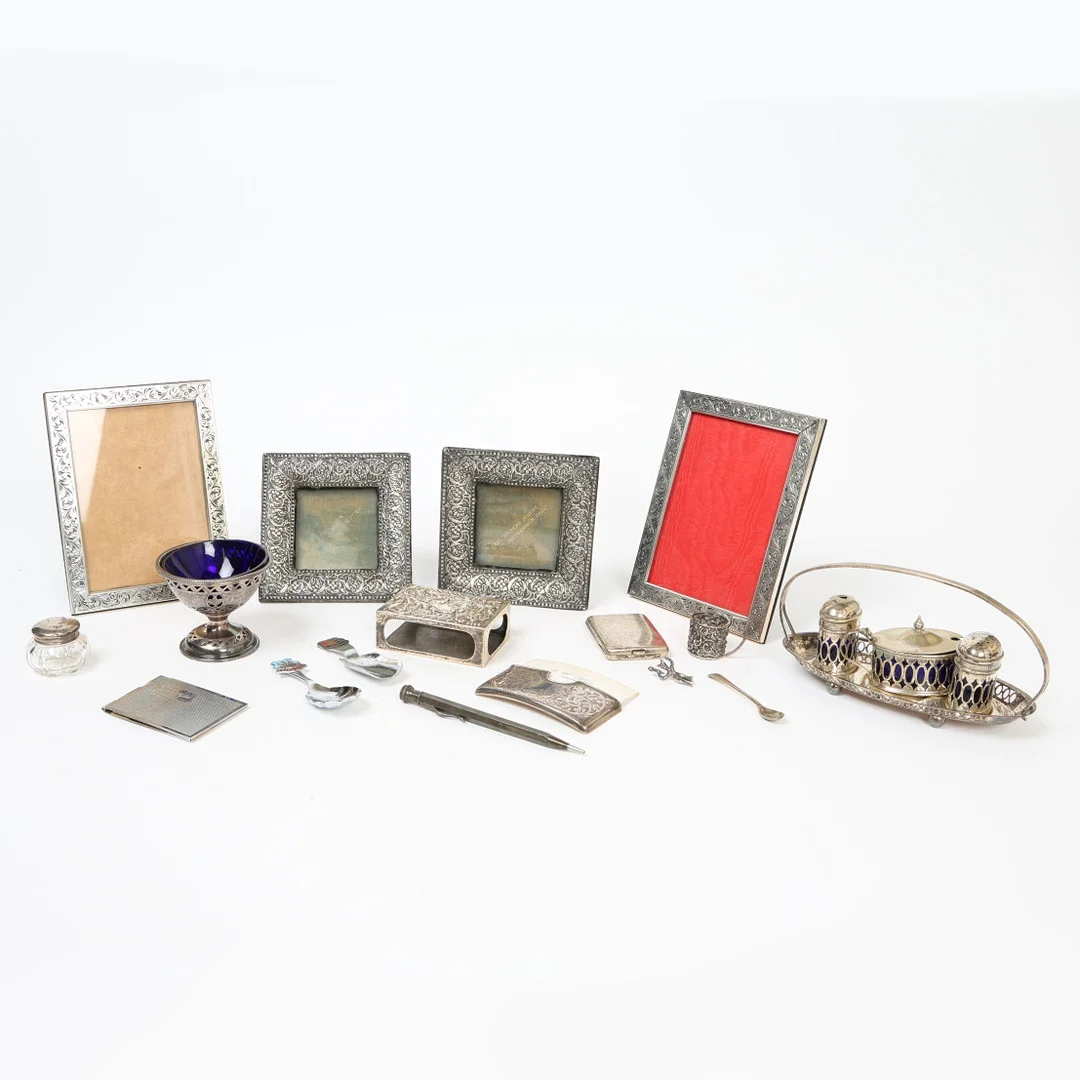 A COLLECTION OF SILVER AND PLATED WARE (QTY). — Silver — Bishop & Miller