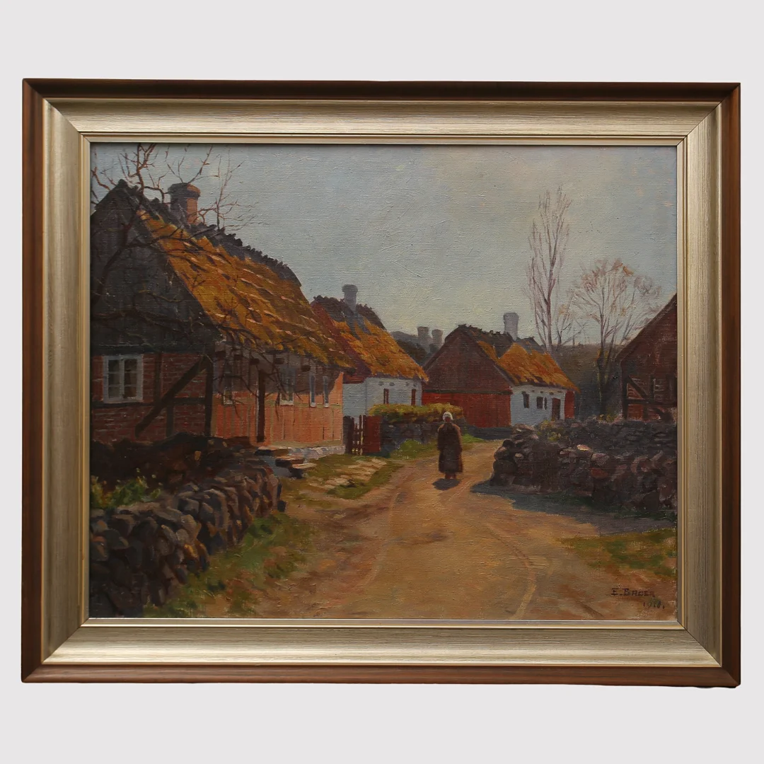 EINAR BAGER. Olja på duk, promenerande kvinna i gårdsmiljö, signerad, daterad 1910. — Paintings — Limhamns Auktionsbyrå