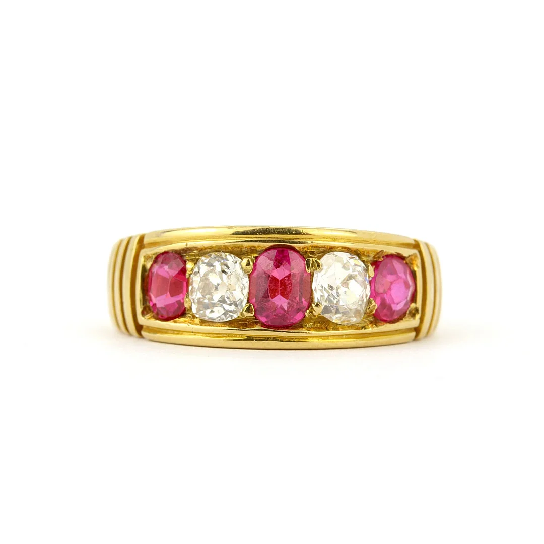 18CT YELLOW GOLD ANTIQUE RUBY AND DIAMOND SET RING. — Rings — Chalkwell Auctions