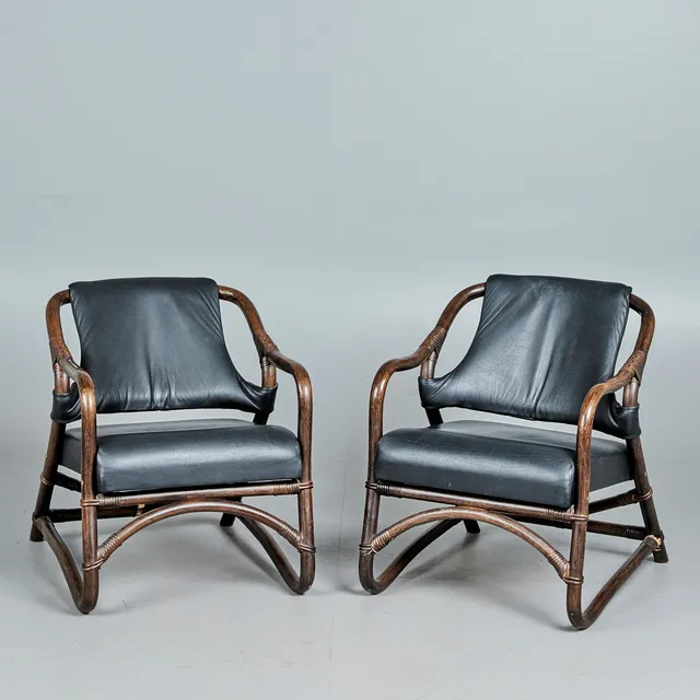 Zwei Sessel / Lounge Chairs, Bambus, Leder, 1970er Jahre (2).