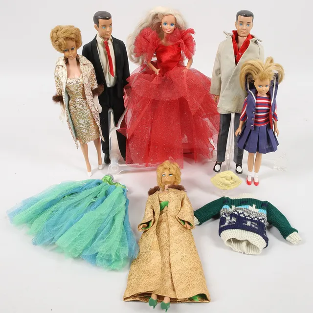 BARBIEDOCKOR, KEN OCH SKIPPER med kläder, 6 st dockor, Mattel, 1900-talets andra hälft.