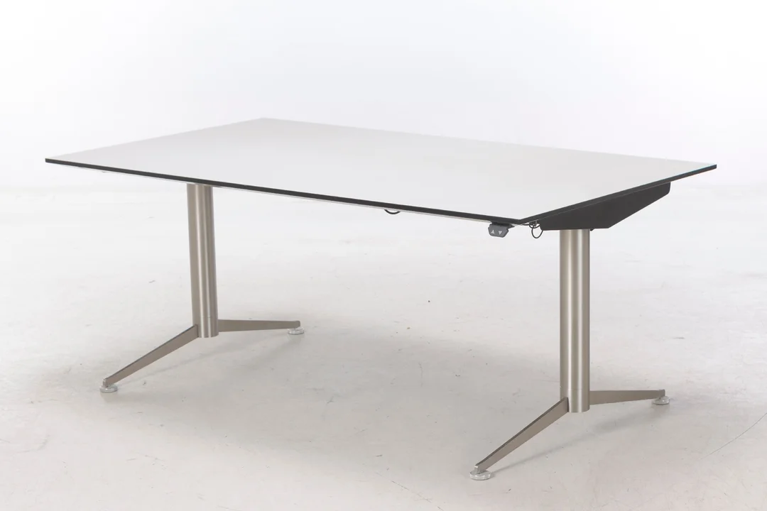 Paul Leroy for Paustian. Desk / work table, model Spinal, electric raise/lower function — Furniture/Office furniture — Lauritz