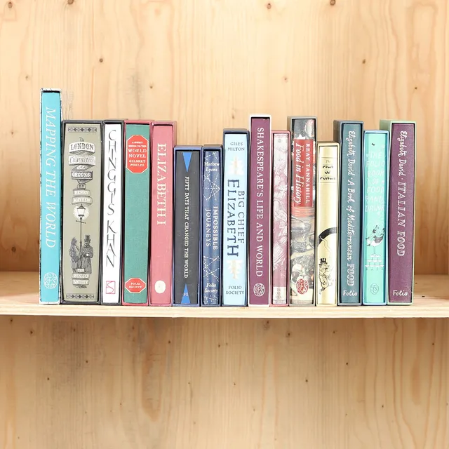 FOLIO SOCIETY. A COLLECTION OF FIFTEEN HARDBACK FOLIO SOCIETY BOOKS IN SLIPCASES.