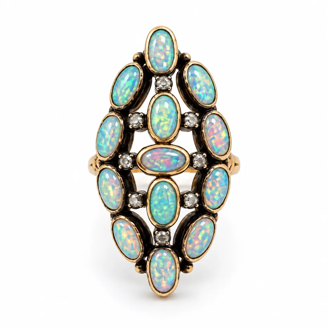 Antik Ring mit Opalen und Diamanten. — Rings — Preziosi Auctions