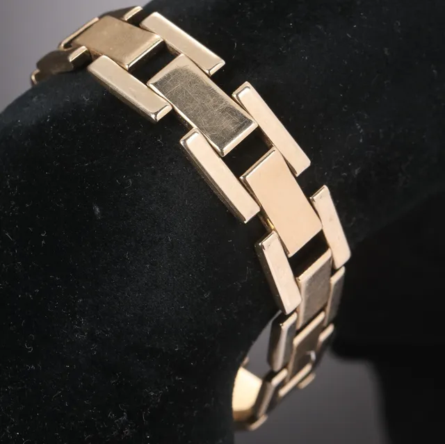 Aage Albing. Armbånd af 14 kt. guld, 38,9 g.
