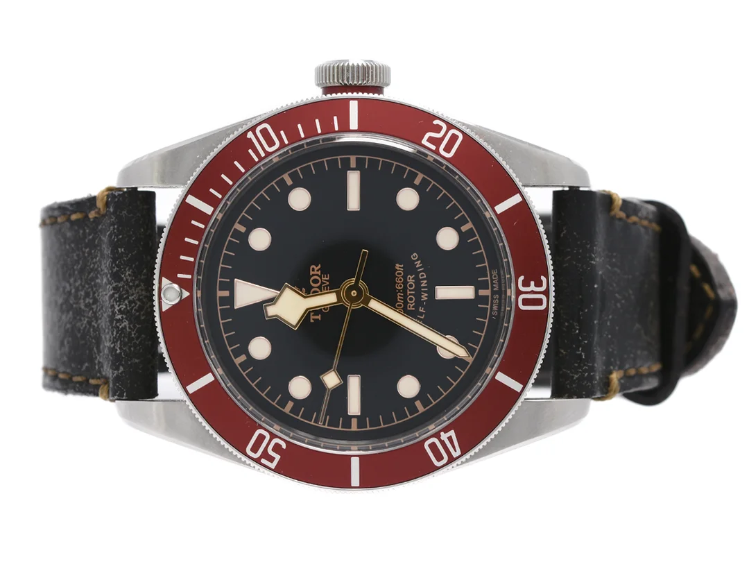 TUDOR, Geneve, Heritage, Black Bay (200m:660ft), Cal ETA 2824-2, Serie nr. I424572, Ref nr. 79220R, Boett nr. 8380, herrur, 41 mm, stål, automatisk, safirglas, läderband, viklås, NATO-band, cert, mars 2016, box, ytterkartong. — Klockor/Tudor — Kaplans