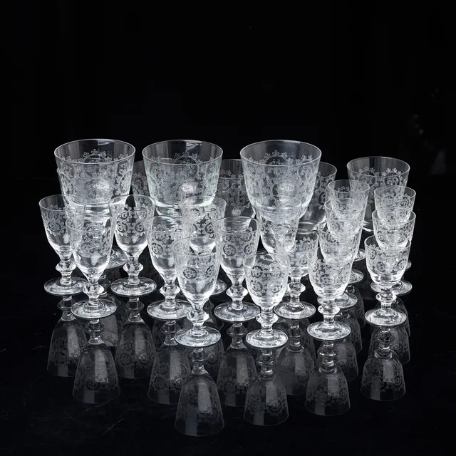 EDVIN OLLERS. 25 dlr, "Elon", glasservis, Elme glasbruk, pantograferad dekor.
