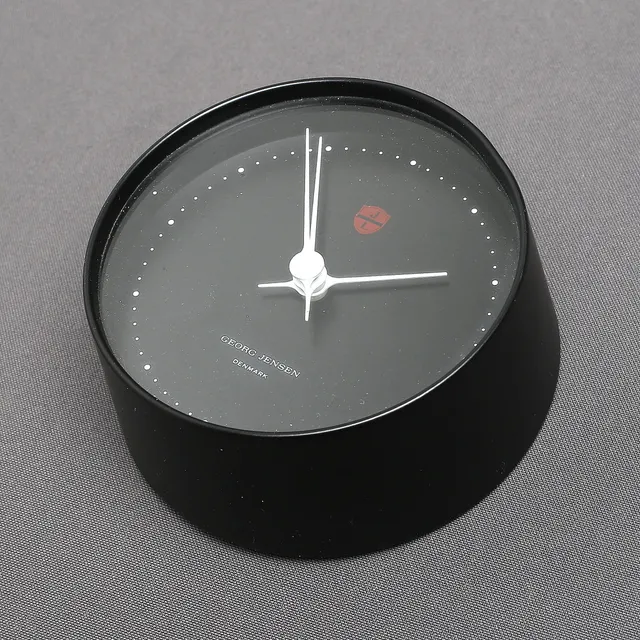 HENNING KOPPEL. Väggklocka, kvartsur, Georg Jensen, 19/2000-tal.