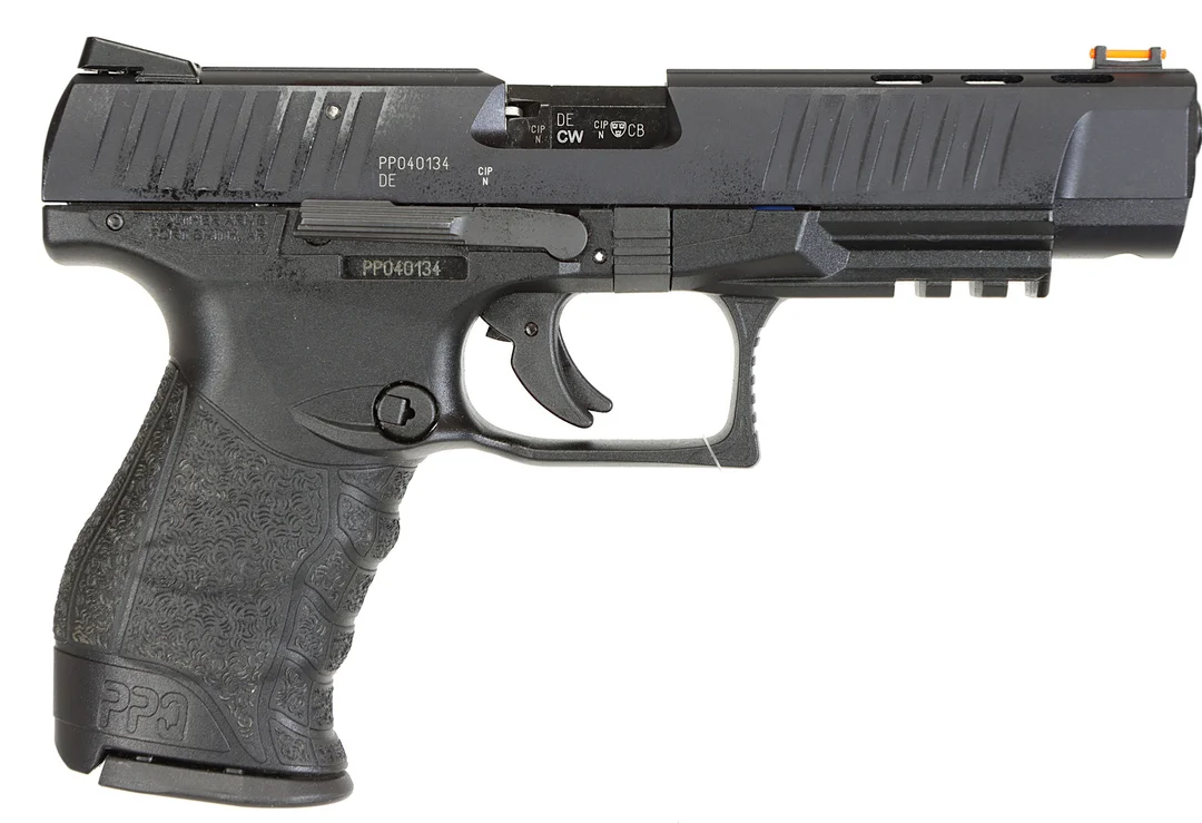 PISTOL, fabrikat Walther, modell PPQ M2, kaliber .22LR, tillv.nr PP040134, se-nr SE3290971. — Pistols — Walter Borg
