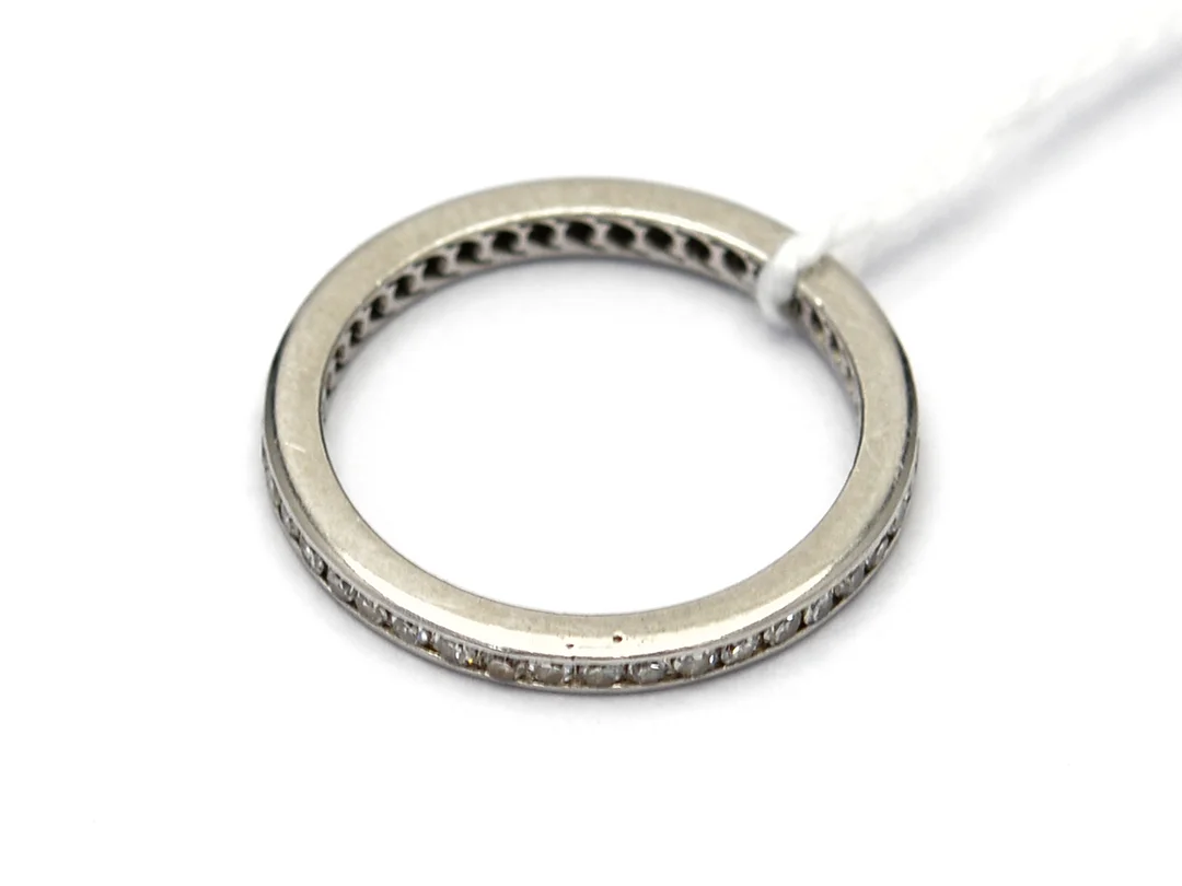 Ring vitguld 18K 2,6g Ø16 med åttkantslipade diamanter 42xca.0,01ct — Smycken/Ring — Kaplans