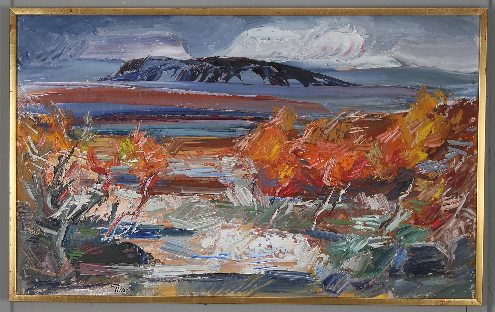BENGT ELLIS. "Det ensamma fjället", olja på duk, signerad och daterad -76. — Paintings — Stadsauktion Sundsvall