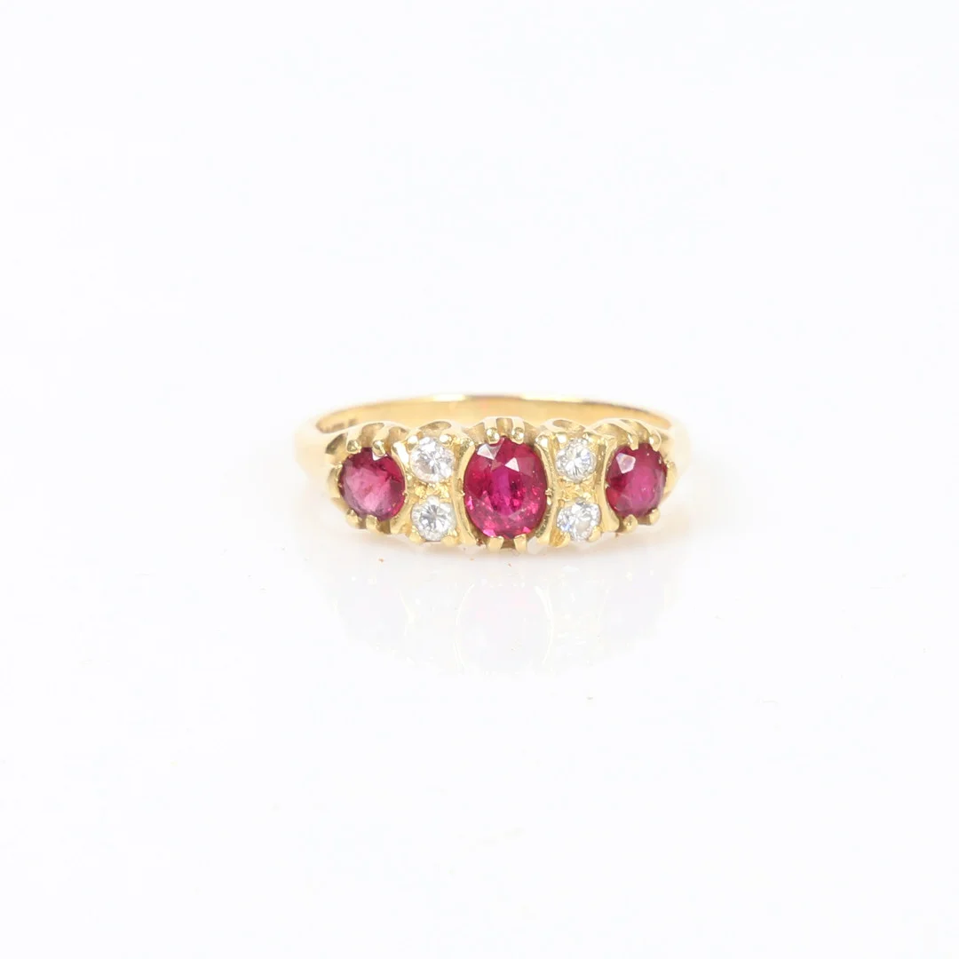 18CT GOLD DIAMOND AND SYNTHETIC RUBY RING. — Rings — Bishop & Miller