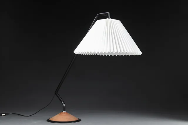 Le Klint. Bordlampe, model 314
