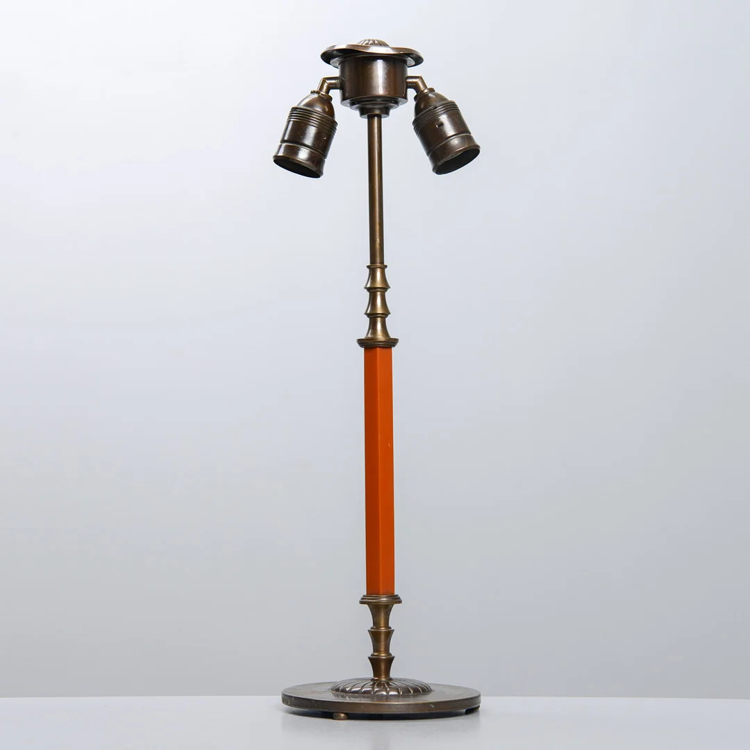 HARALD NOTINI. Bordslampa, modell 6965, Böhlmarks Lampfabrik, 1920/30-tal. — Table Lamps — Formstad Auktioner