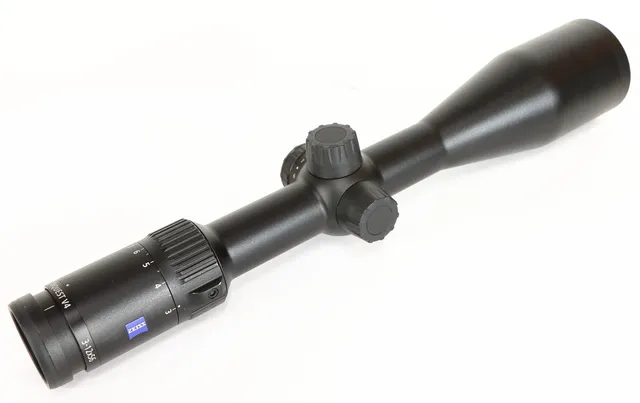 KIKARSIKTE CARL ZEISS CONQUEST V4 3-12X56.
