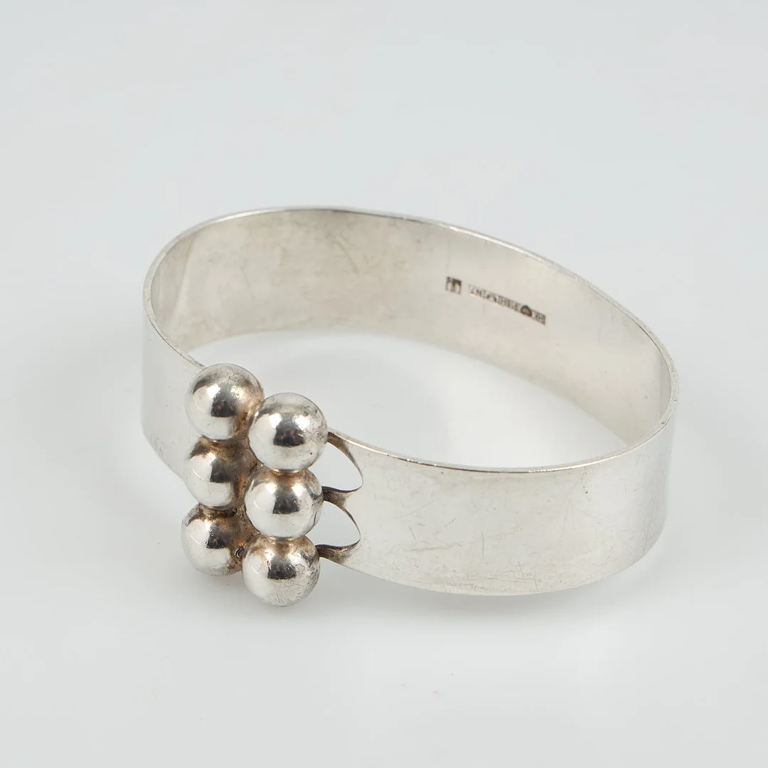 HEIKKI KAKSONEN, Armband, 916 silver, Kaunis Koru, Helsingfors 1966. — Bracelets — Stockholms Auktionsverk Helsinki