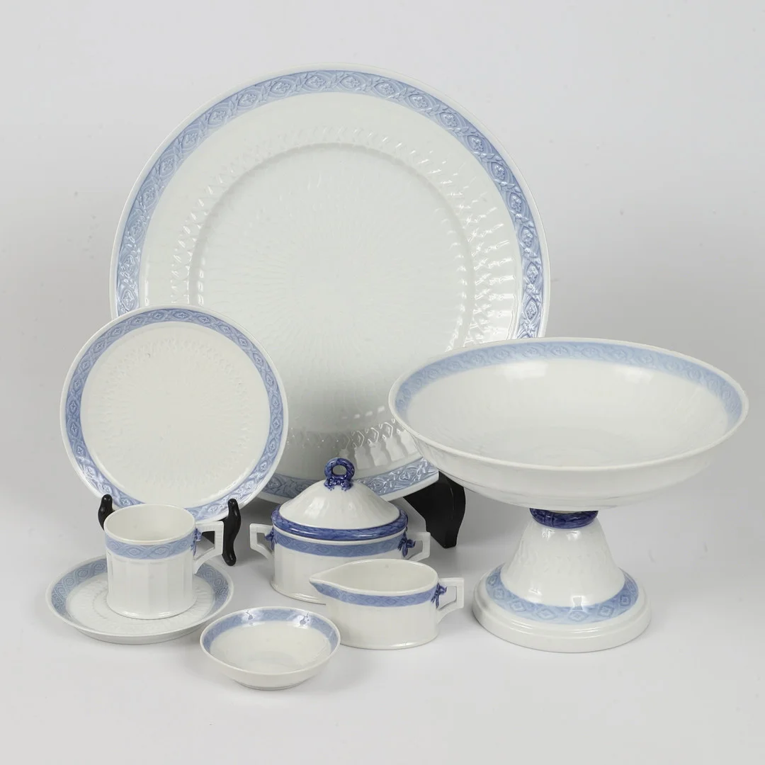 ARNOLD KROGH. Kaffeservis, 39 delar, "Vifte", porslin, Royal Copenhagen, Danmark. — European — Helsingborgs Auktionskammare